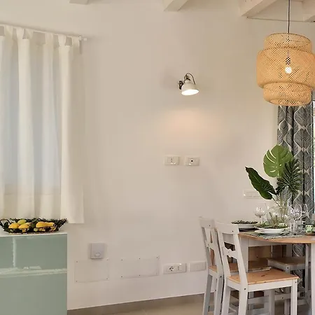 בית נופש Federica Con Piscina/with Pool סנטה מריה דל פוקלו