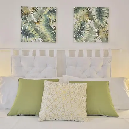 Federica Con Piscina/with Pool *