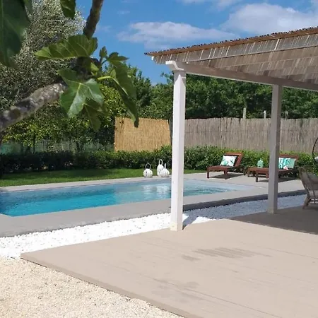 Federica Con Piscina/with Pool Ferienhaus