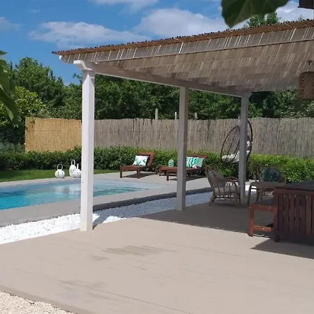 Federica Con Piscina/with Pool Ferienhaus