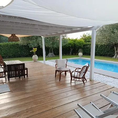Federica Con Piscina/with Pool *